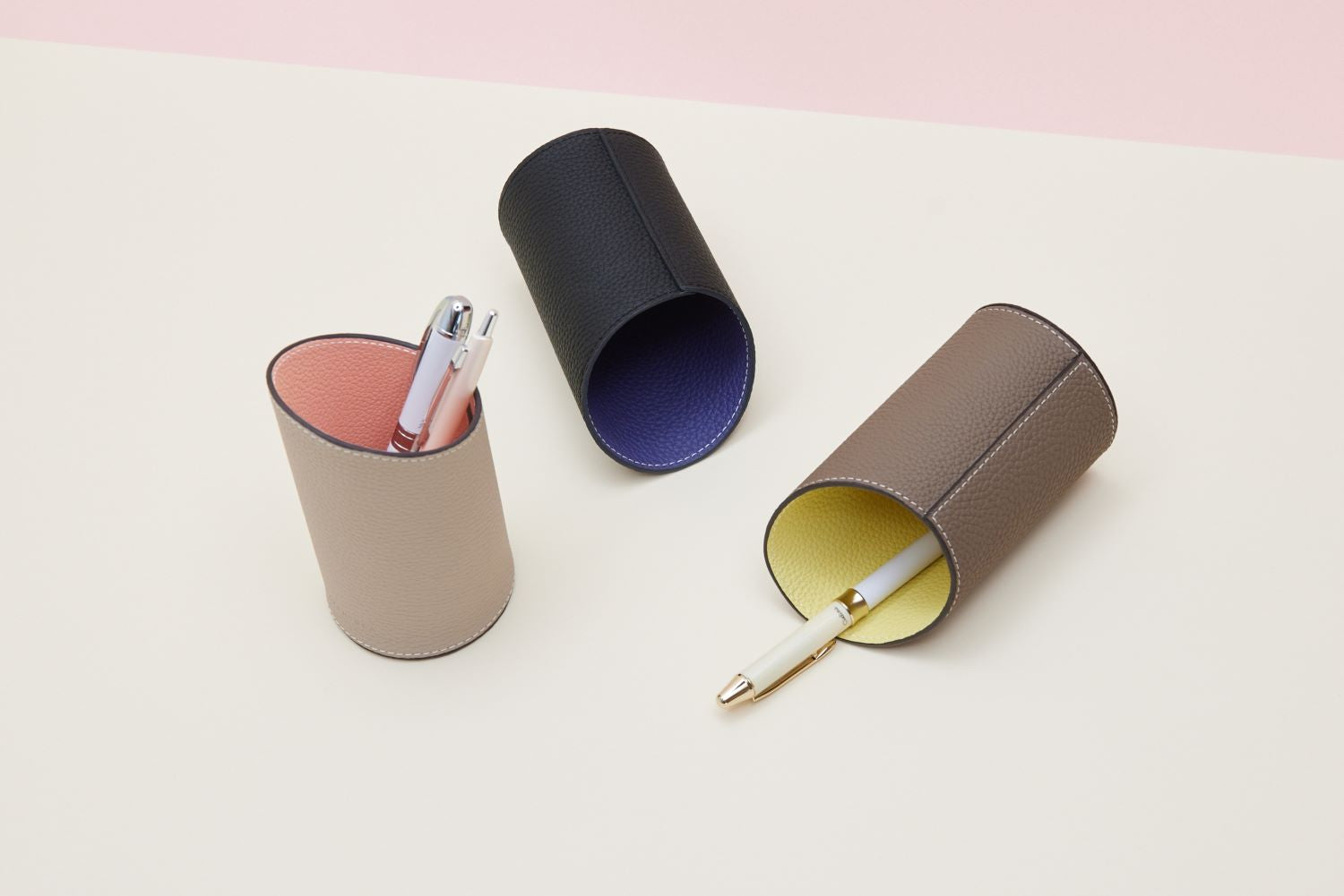 BONAVENTURA(ボナベンチュラ)|ペンカップ|上質なレザー、タイムレスで洗練された美しい本革小物