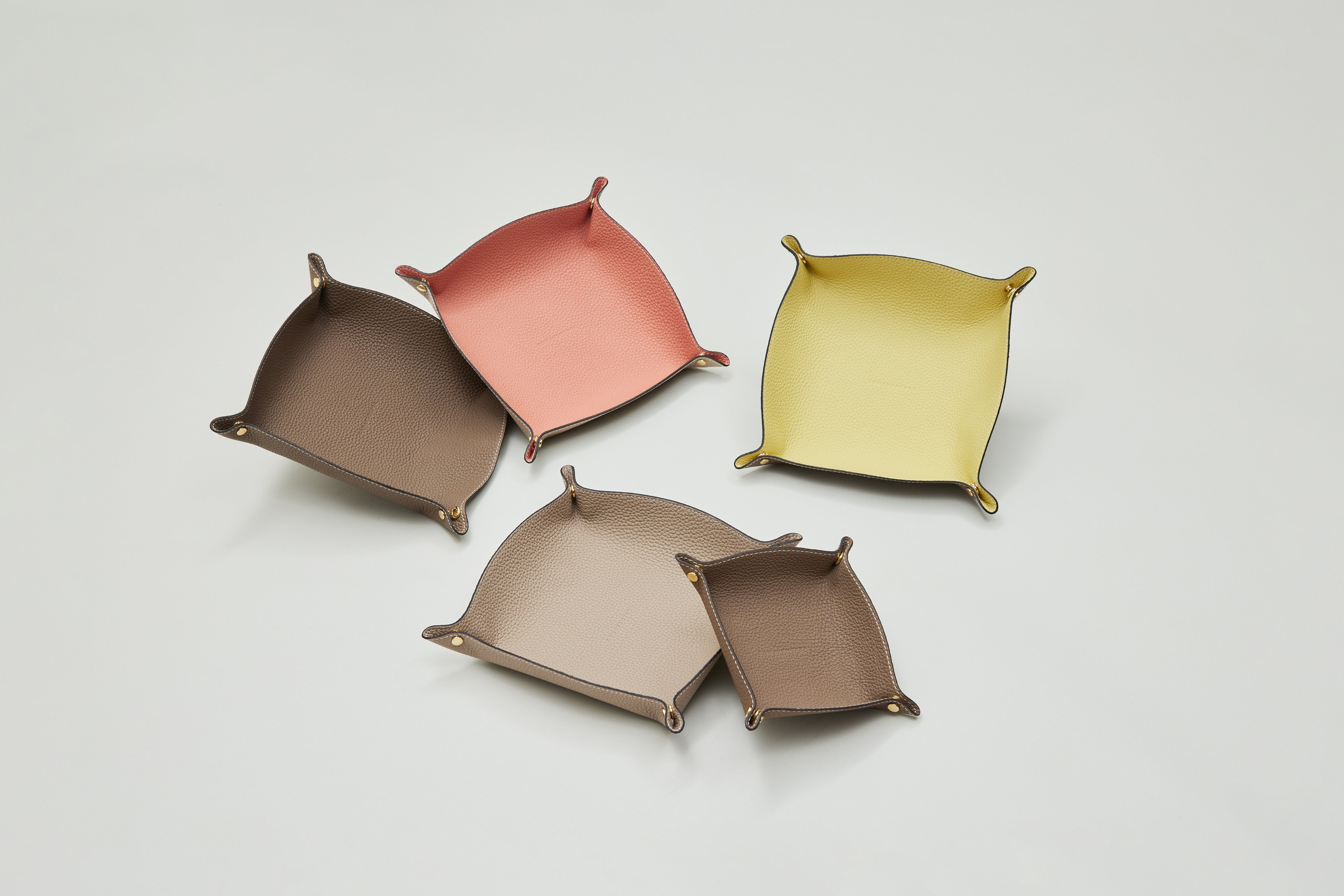 バレットトレー