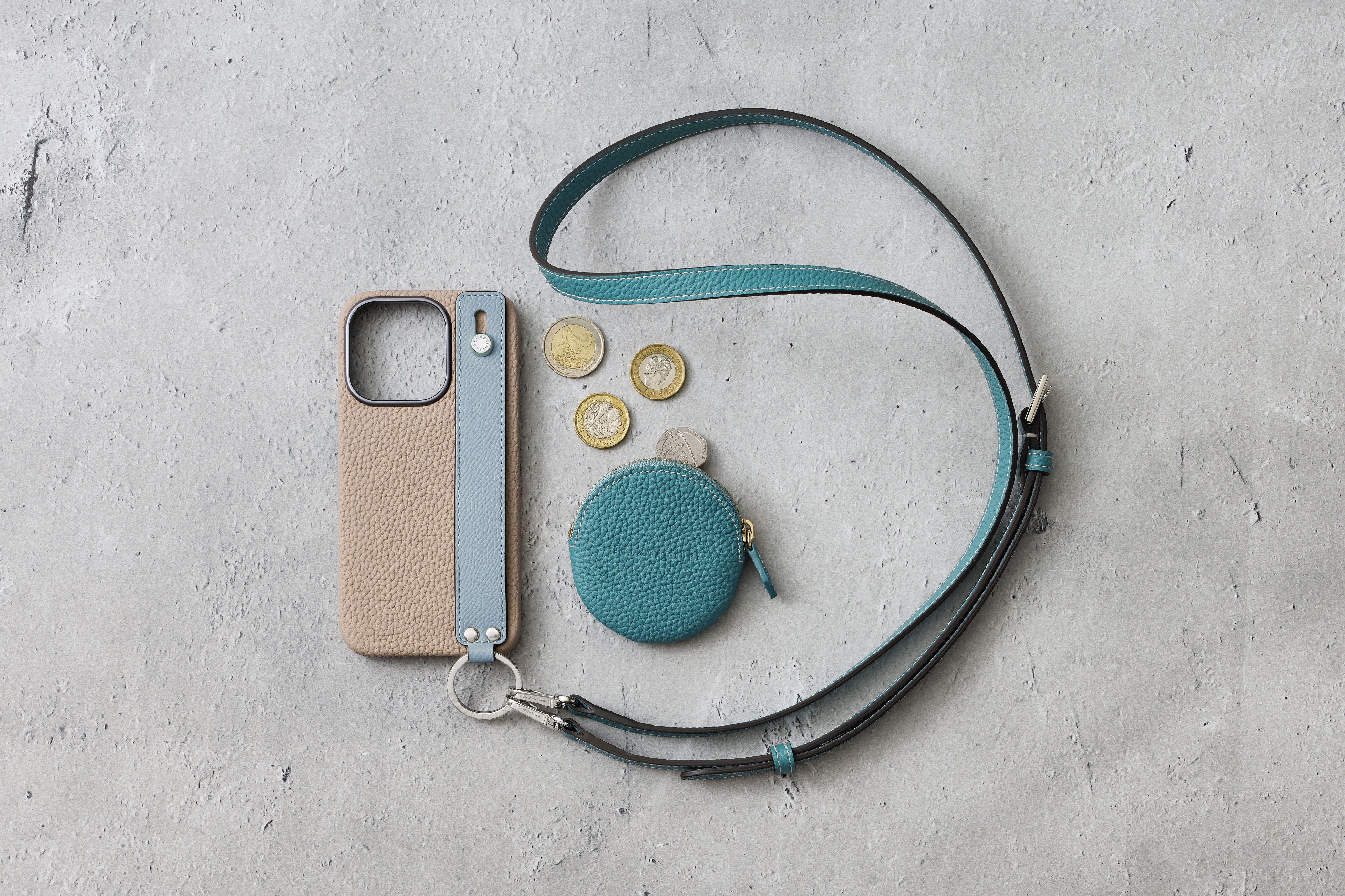 カードポケット付きケース