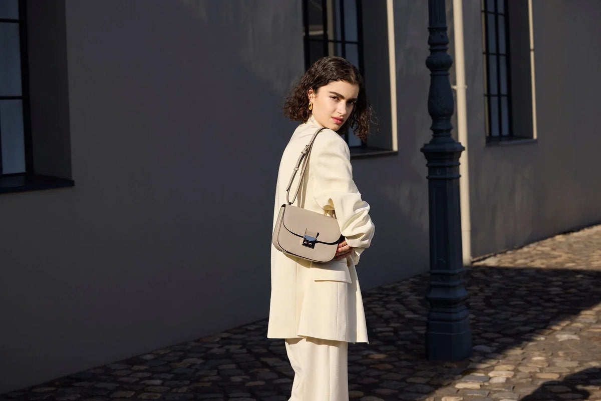Shoulder Bags