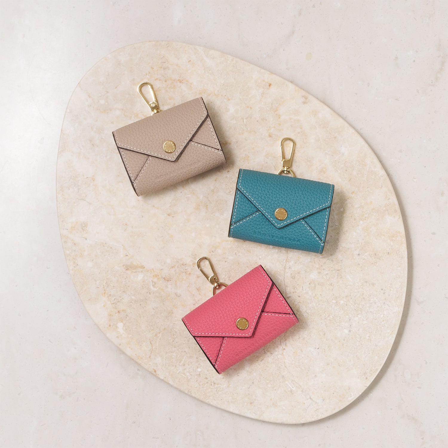 ミニエンベロープチャーム シュリンクレザー