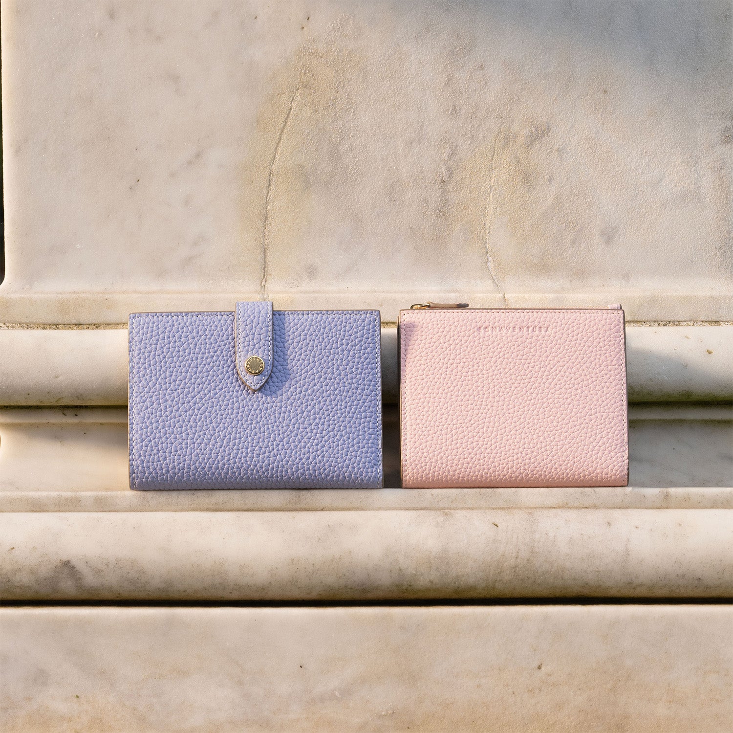 ベルテッド マルチ ウォレット シュリンクレザー (ミディアム)