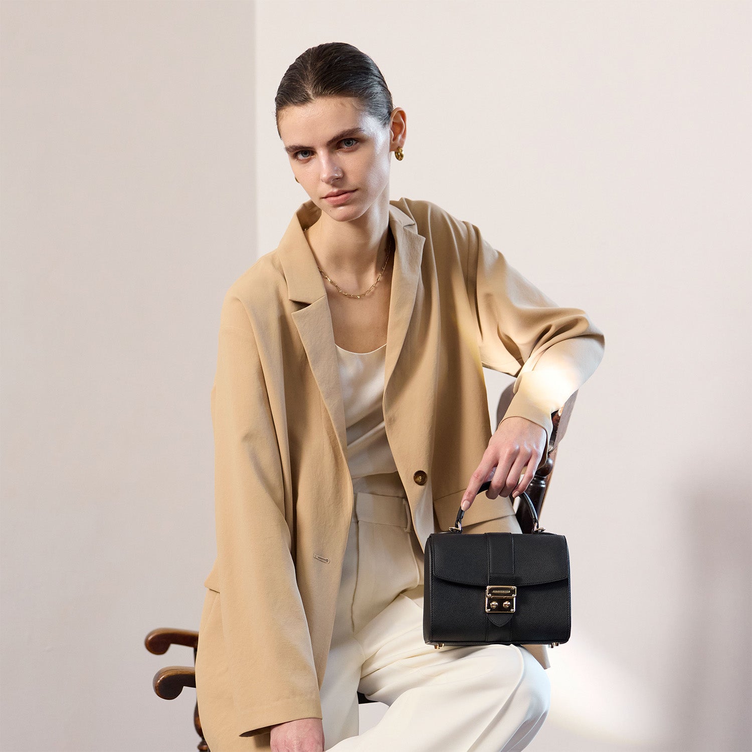 Anna Bag Nobile Leather (Mini) – BONAVENTURA (ボナベンチュラ)
