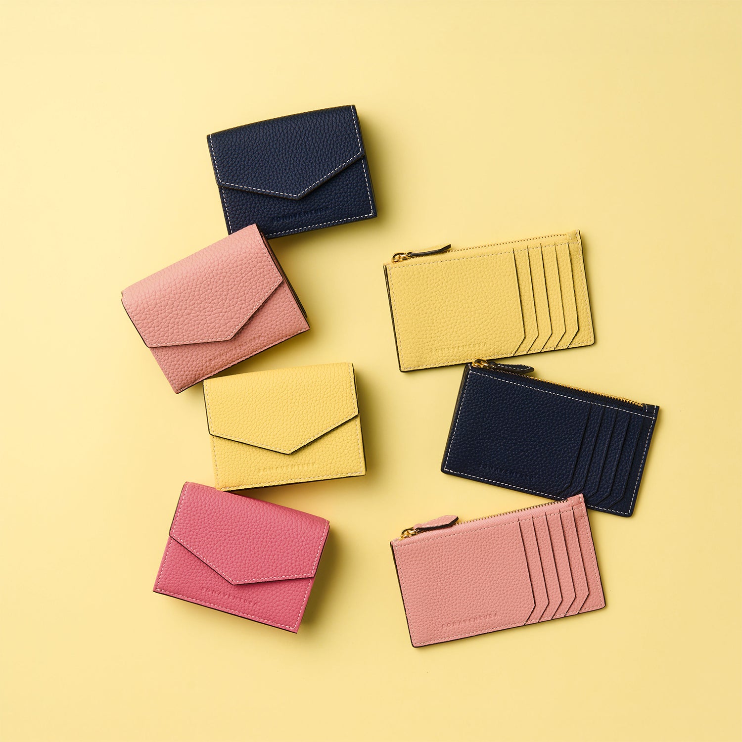 Mini Zip Wallet In Shrink Leather – BONAVENTURA (ボナベンチュラ)