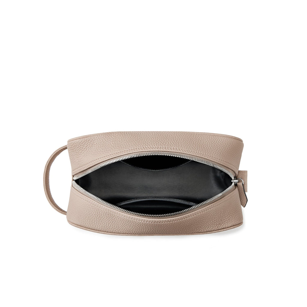 Square Travel Pouch Shrink Leather (Greige)