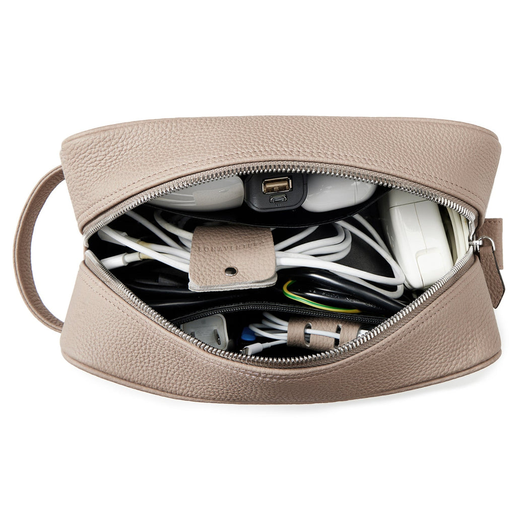 Square Travel Pouch Shrink Leather (Greige)