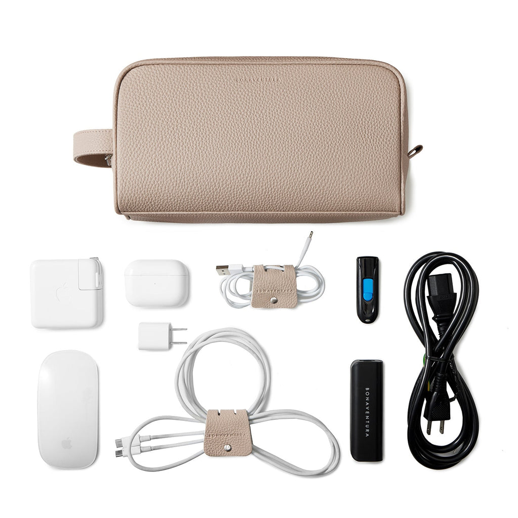 Square Travel Pouch Shrink Leather (Greige)