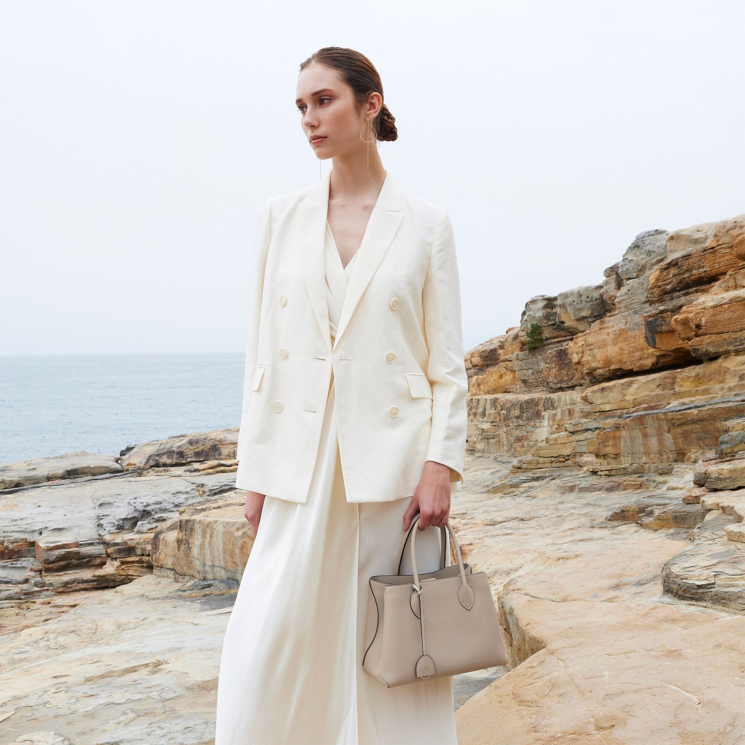Mia Tote Bag Shrink Leather (30 Small) – BONAVENTURA (ボナベンチュラ)