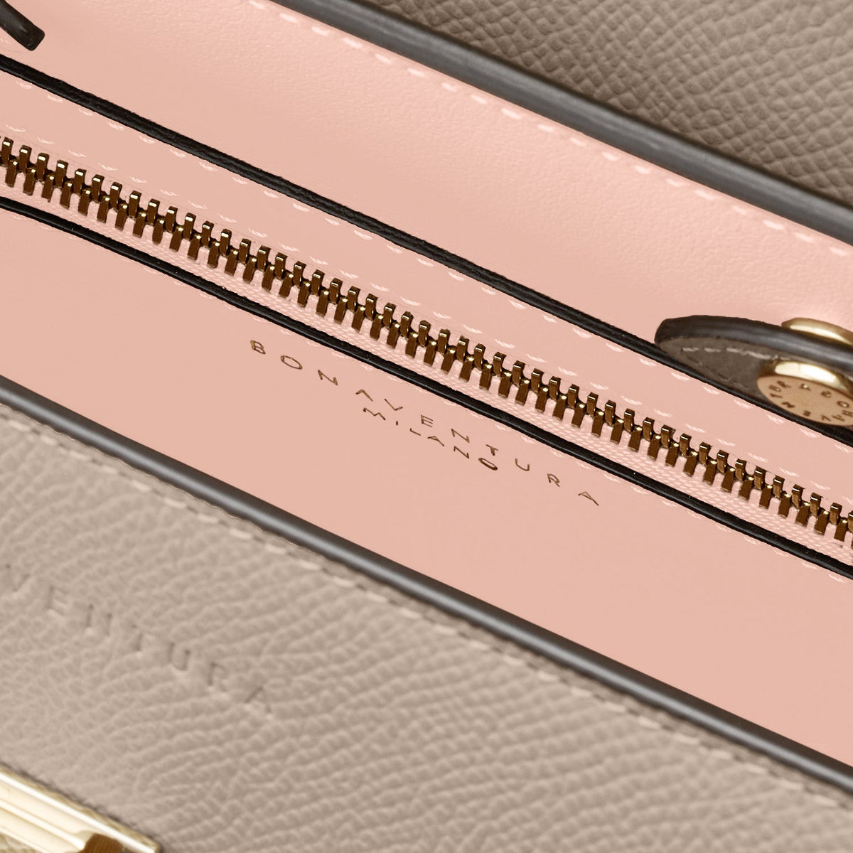 Vittoria Top Handle Bag Nobile Leather (Greige × Baby Pink - Small)