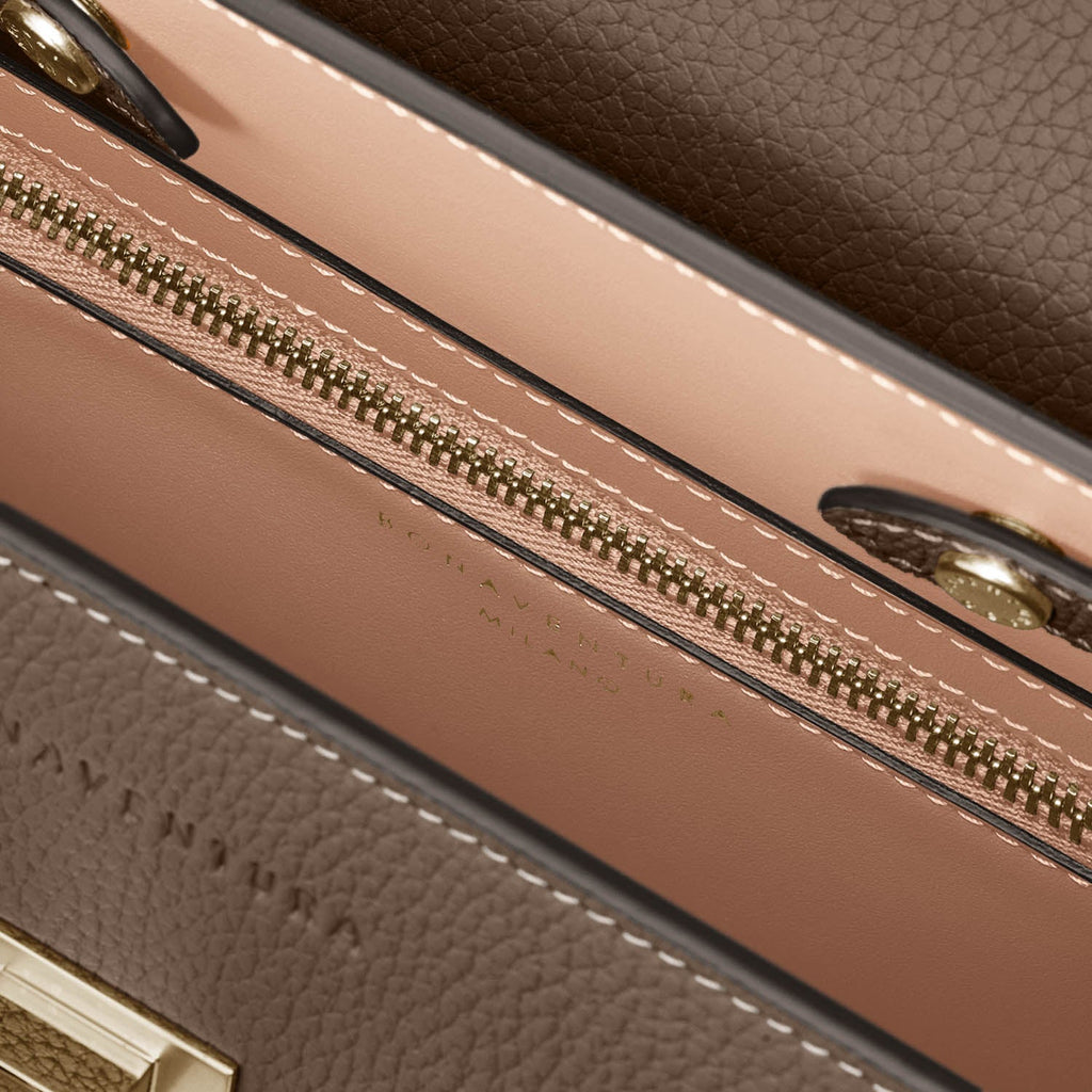 Vittoria Top Handle Bag Shrink Leather (Etoupe × Baby Pink - Small)