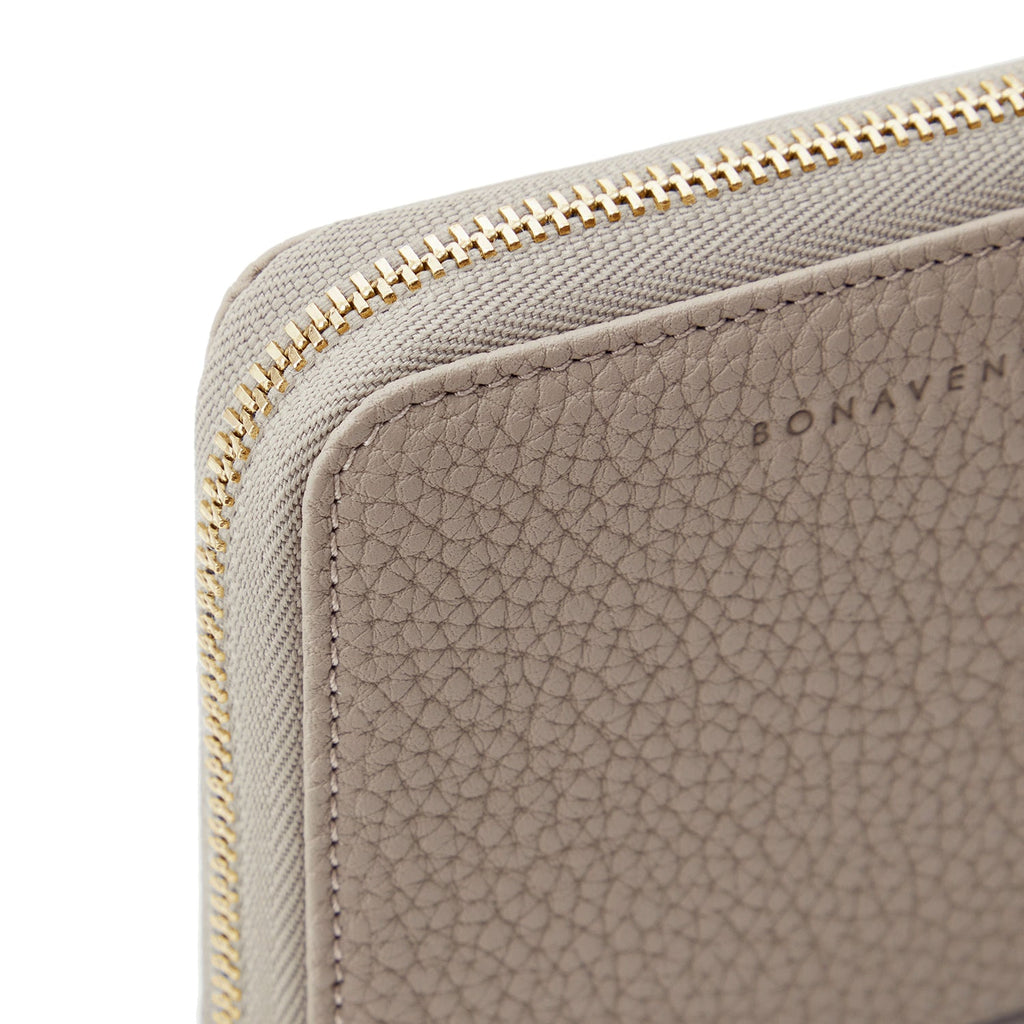 Small Round Zip Wallet Shrink Leather (Greige × Baby Pink)