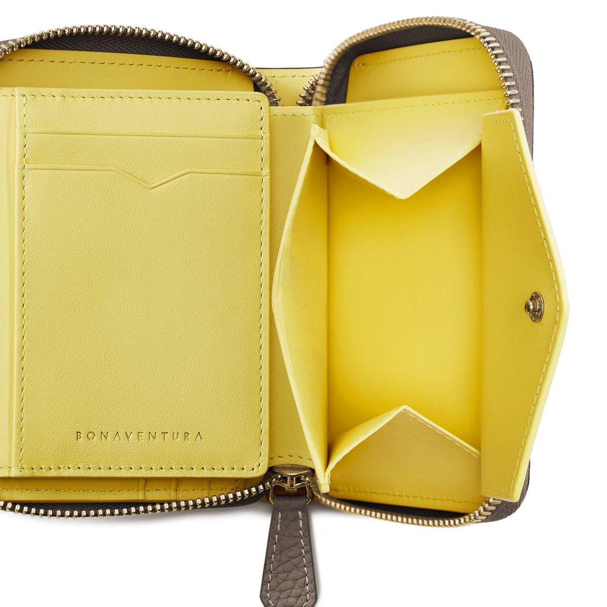 Medium Functional Zip Wallet Shrink Leather (Etoupe × Yellow)