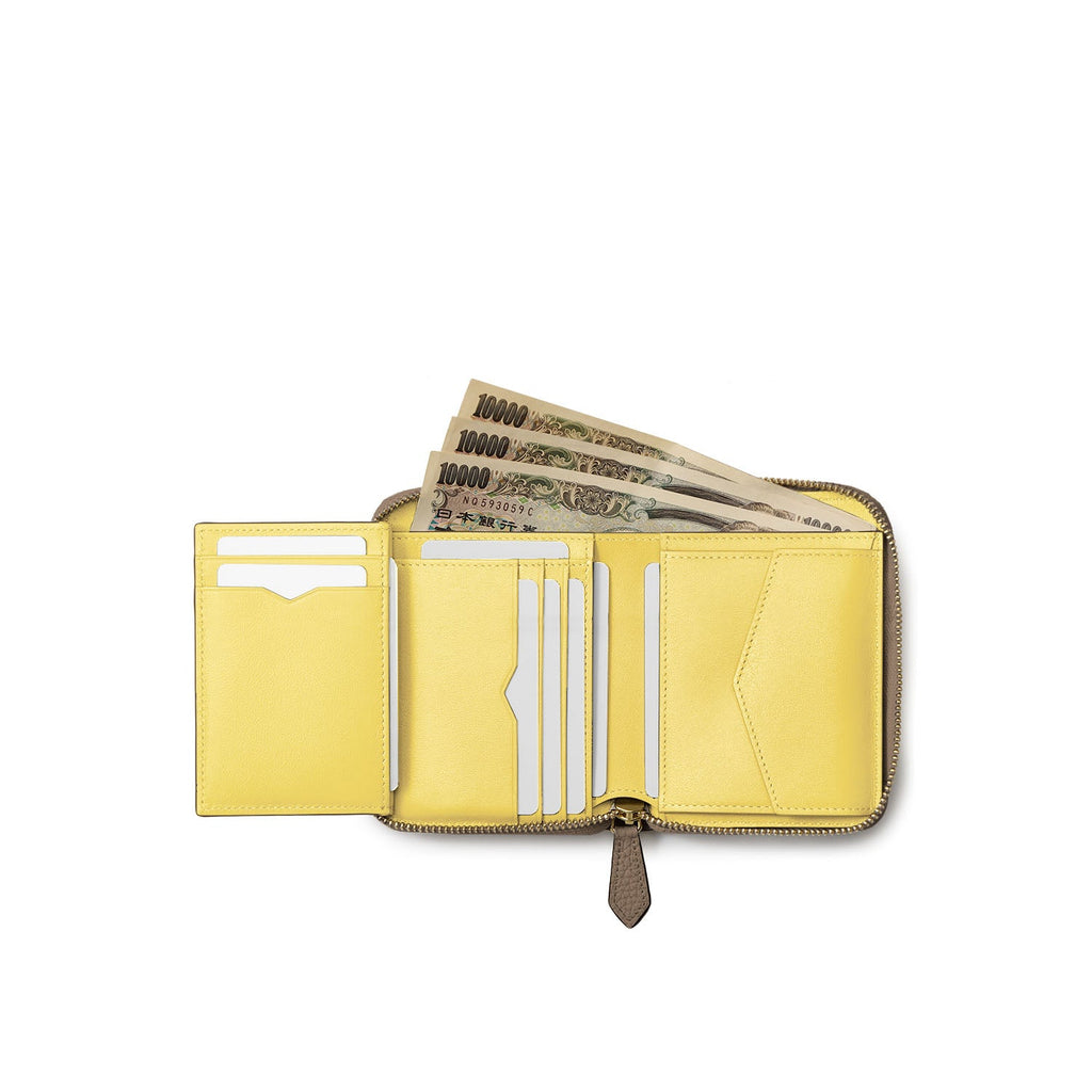 Medium Functional Zip Wallet Shrink Leather (Etoupe × Yellow)