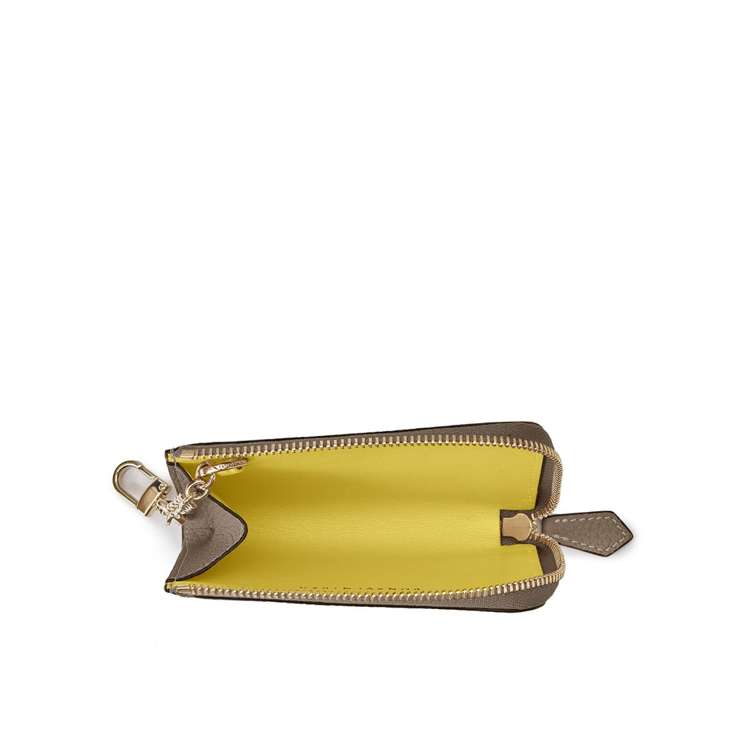 L-Zip Smart Key Case Shrink Leather (Etoupe × Yellow)