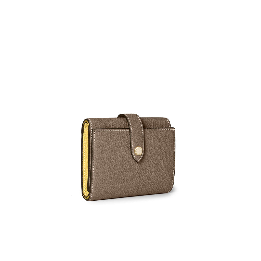 Belted Tri-fold Wallet Shrink Leather (Etoupe × Yellow)